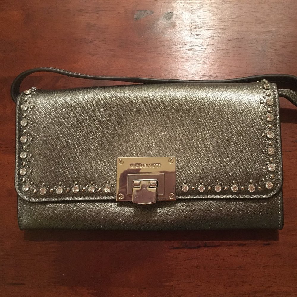 Michael Kors Tina Leather Clutch Shoulder Bag Metallic Silver - NWT $278